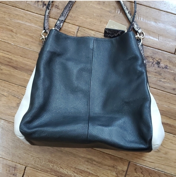 Coach Phoebe exotic trim hobo bag - Picture 6 of 16